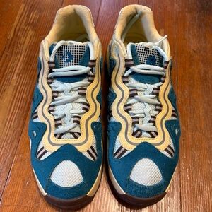 Men’s blue & butter yellow Golf le Fleur Converse